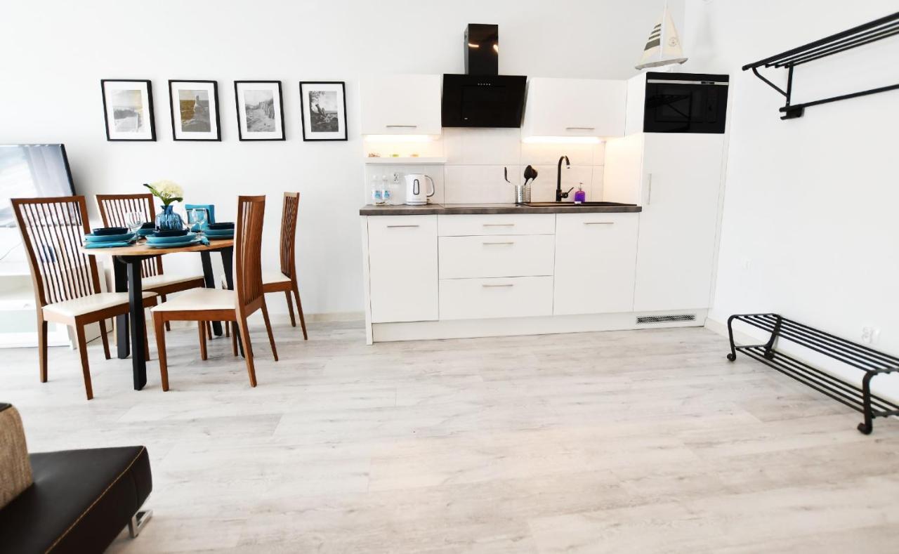 Apartament Kapitanski Apartment Колобжег Екстериор снимка
